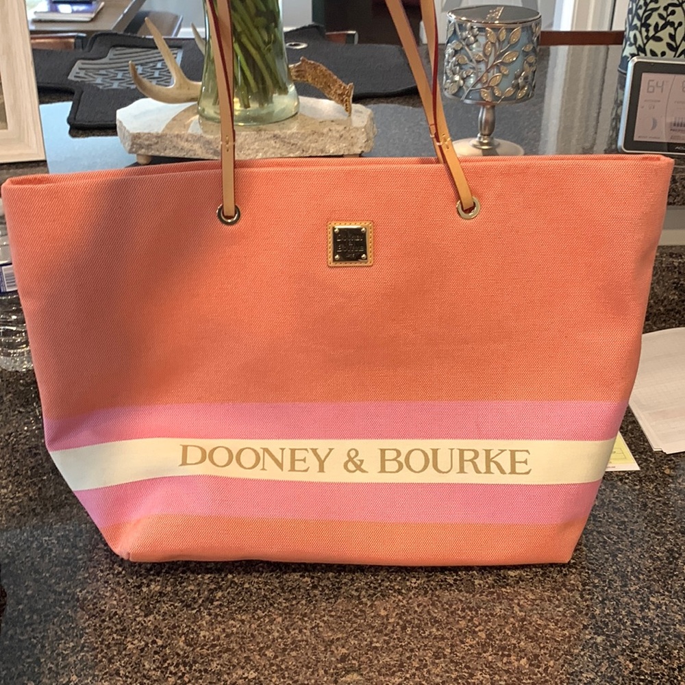 Dooney & Bourke large handbag